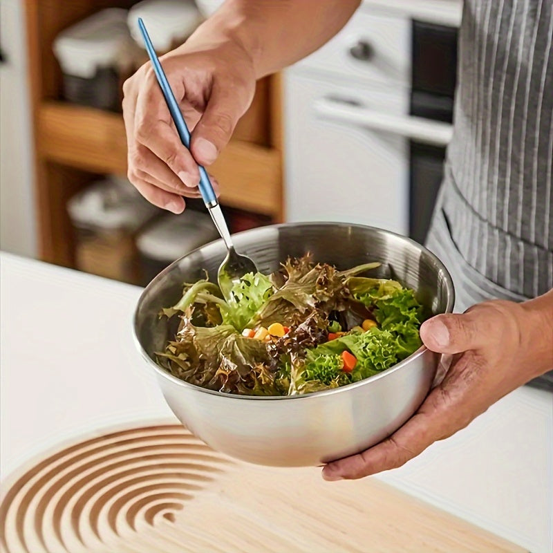 3 pieces, durable stainless steel The Mixing Bowl, can easily prepare and store the kitchen.